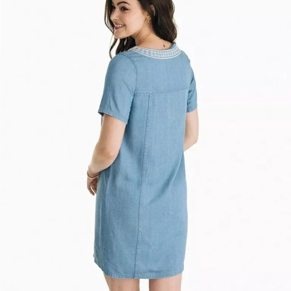Southern Tide 100% Tencel Holly Embroidered Chambray Light Indigo Dress Size XS - Picture 3 of 16